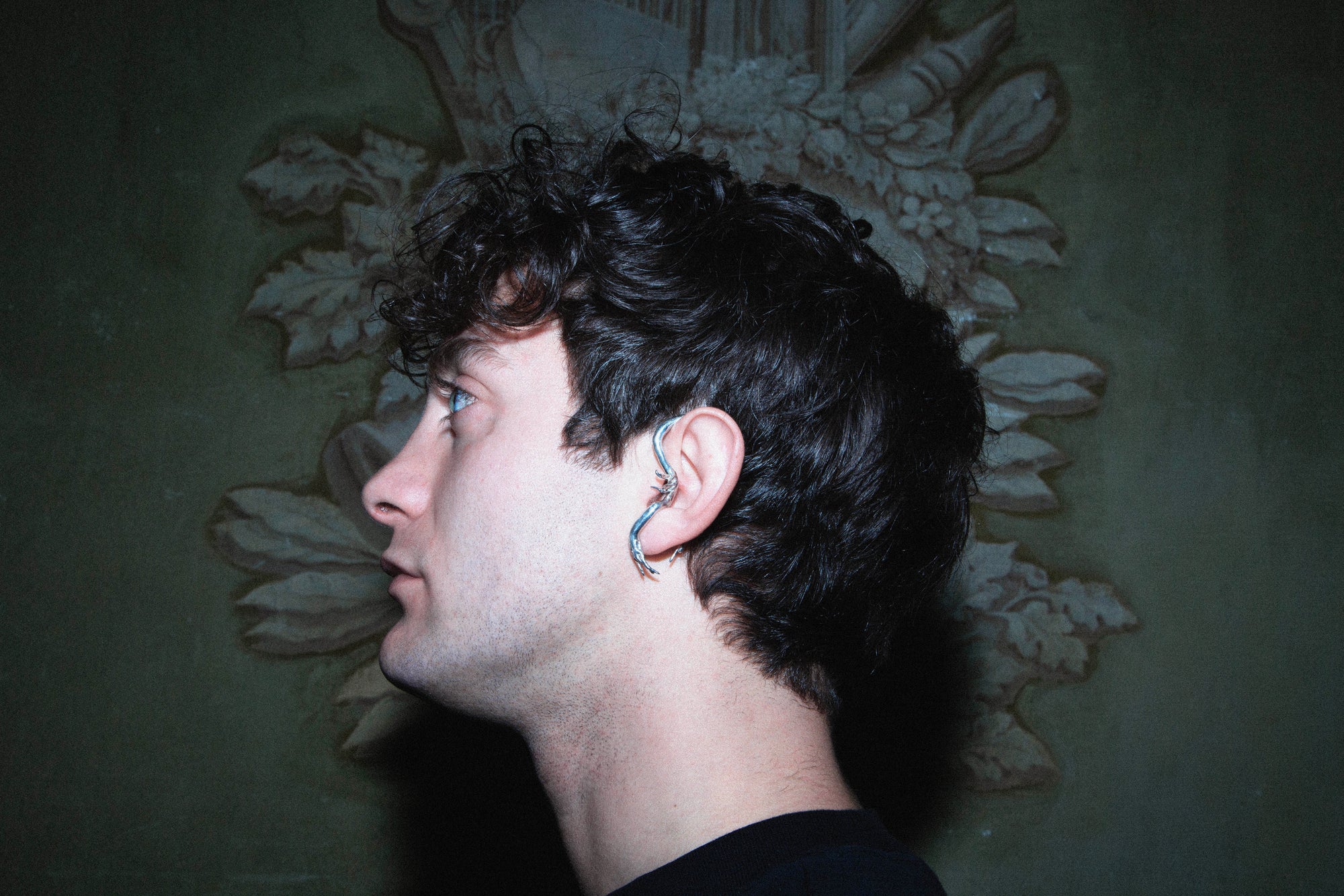 VITAE hand-carved 925 sterling silver earcuff inspired by nature's twisting paths