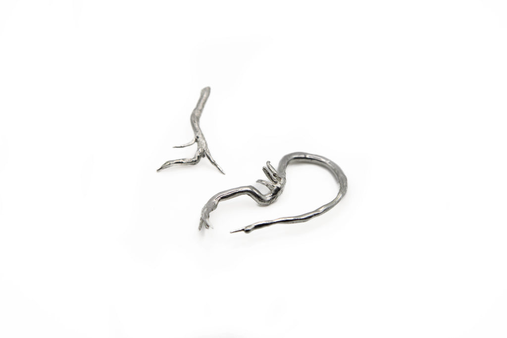 VITAE hand-carved 925 sterling silver earcuff inspired by nature's twisting paths