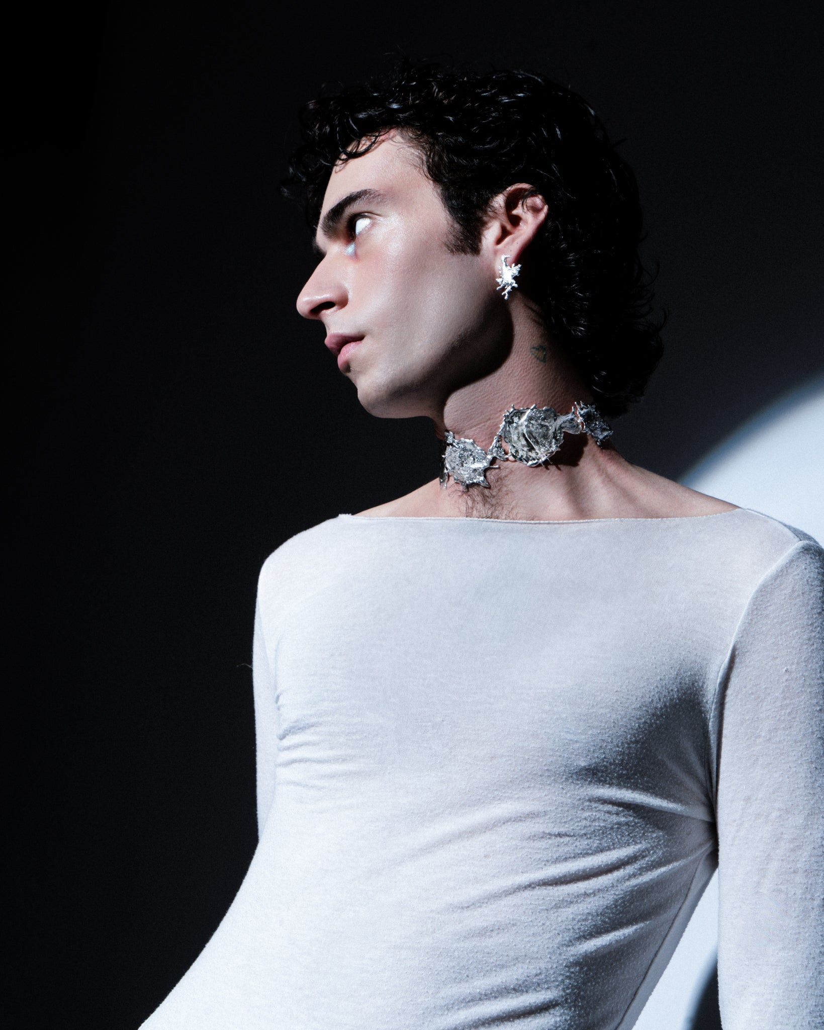 NEXUS CHOKER in 925 sterling silver.  A jewel symbol of cognitive connections and creativity