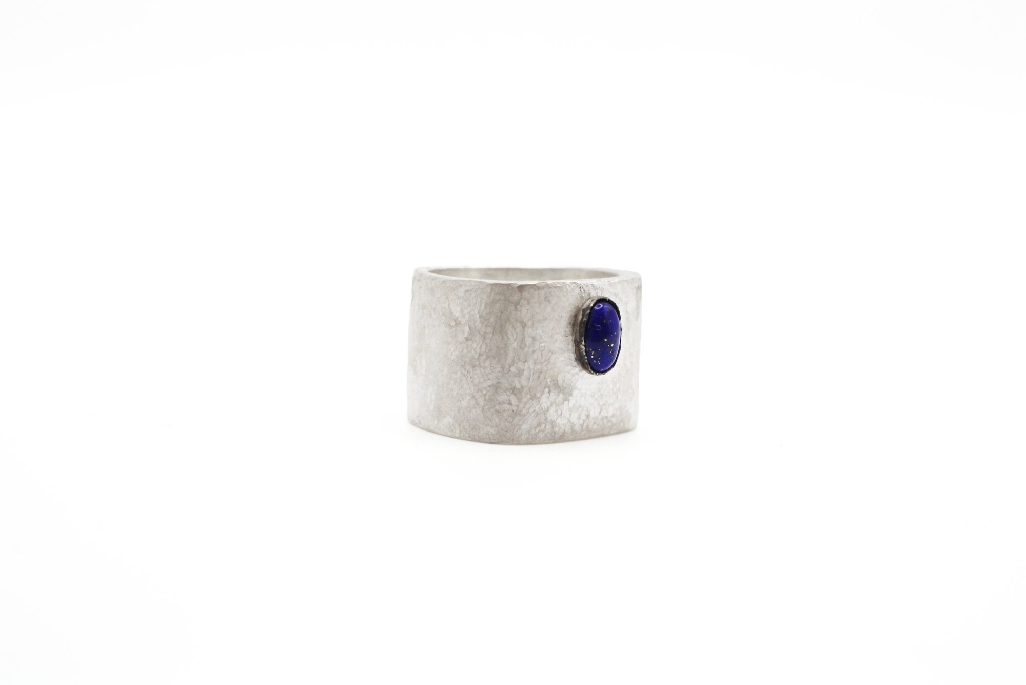 FRAY hand-forged silver ring with lapis lazuli stone inspired by Mesopotamian craftsmanship